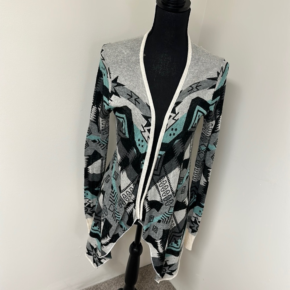 ⭐️Vanity Aztec Cardigan